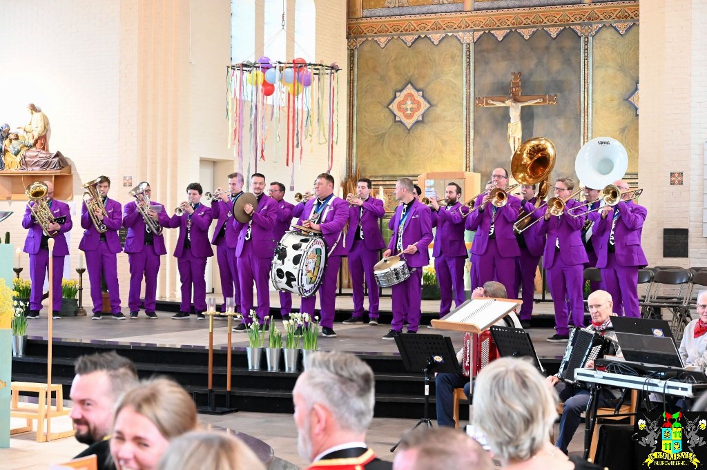 ../Images/Kerkmis 66 jaar Kaninefaaten 069.jpg